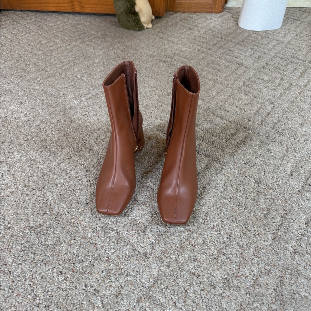 ALOHAS Chestnut Heeled Boots - Picture 1 of 6